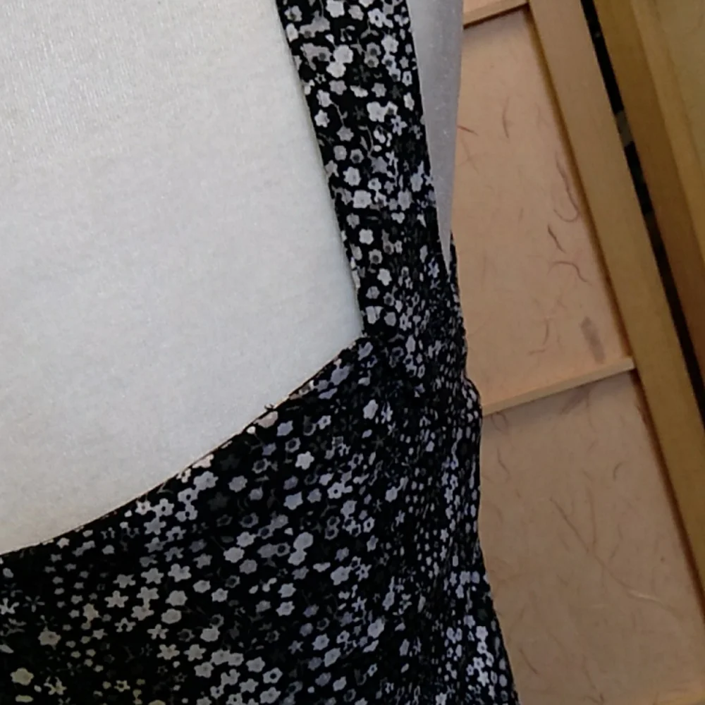 BeBop black floral dress size M - Picture 7 of 11